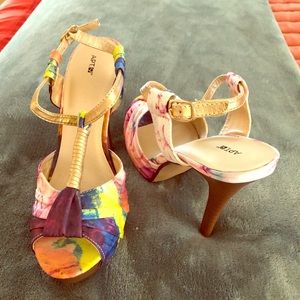 Apt 9 Color-Blocked Cloth Sandals